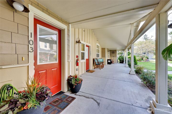 Property Photo:  7761  Beacon Place NE 103  WA 98311 