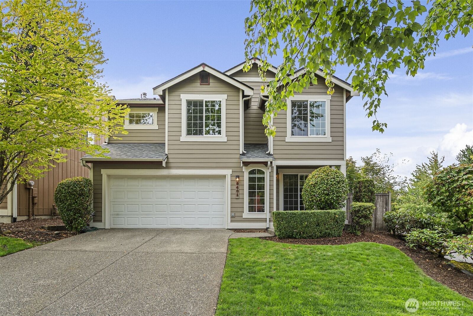 Property Photo:  3401  Bittersweet Street SE  WA 98501 