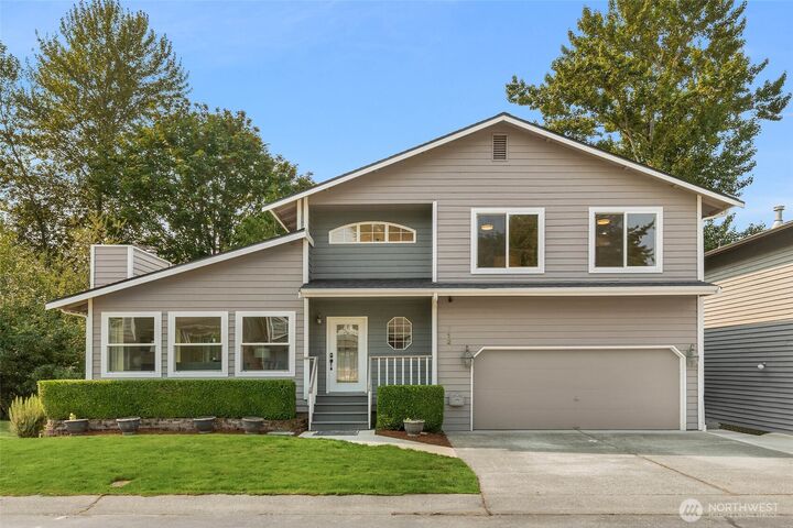 Property Photo:  6129  115th Place SE  WA 98006 