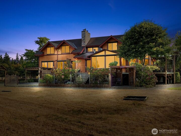 Property Photo:  2740  Sunshine Lane  WA 98236 