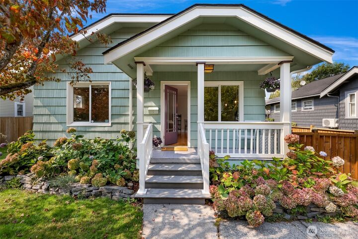 Property Photo:  2321  Williams Street  WA 98225 