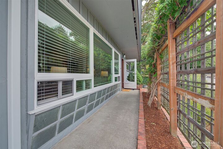 Property Photo: 2138 N 130th Street WA 98133