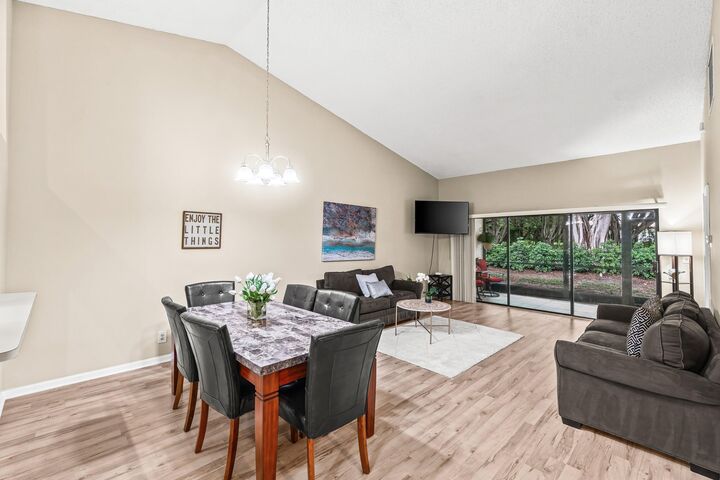 Property Photo:  9928 Pavarotti Ter 102 Terrace 102  FL 33437 