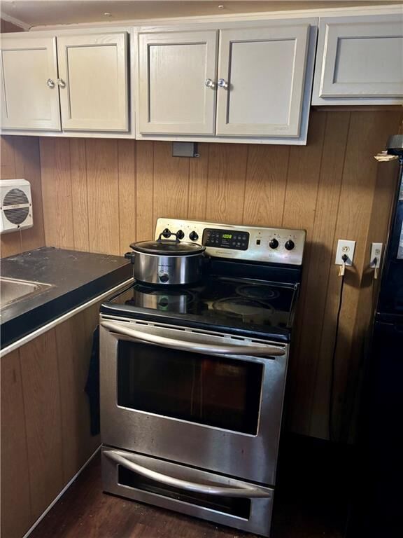 Property Photo:  719 Forest Park Avenue  RI 02842 