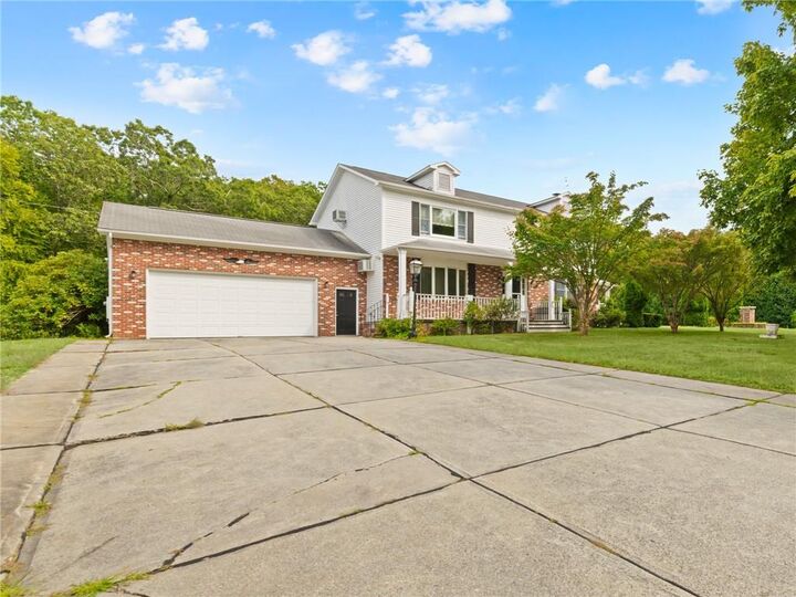 4 Poppy Hill Drive  Johnston RI 02919 photo