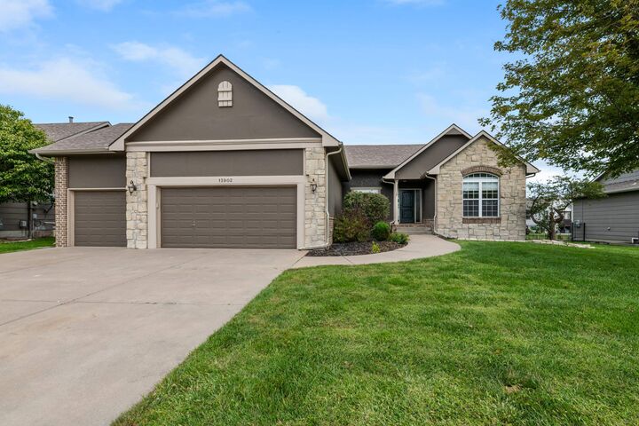 13902 E Ayesbury St  Wichita KS 67228 photo