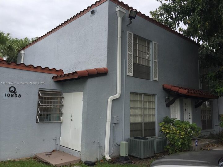 10808 N Kendall Dr Q-4  Miami FL 33176 photo