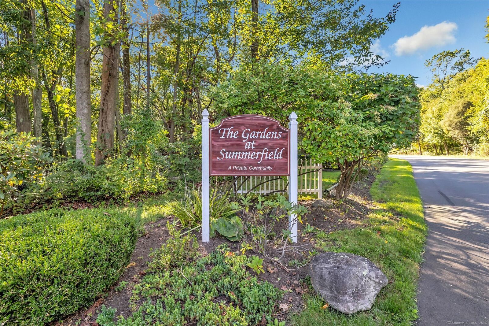 Property Photo:  244 Summerfield Gardens 244  CT 06484 