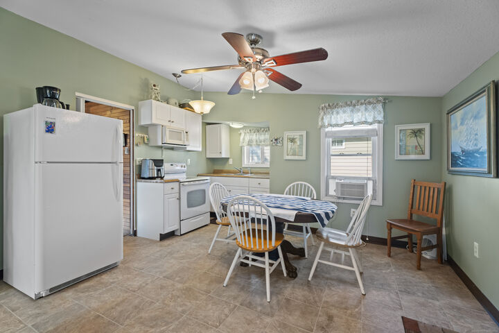 Property Photo: 13 College Street CT 06475