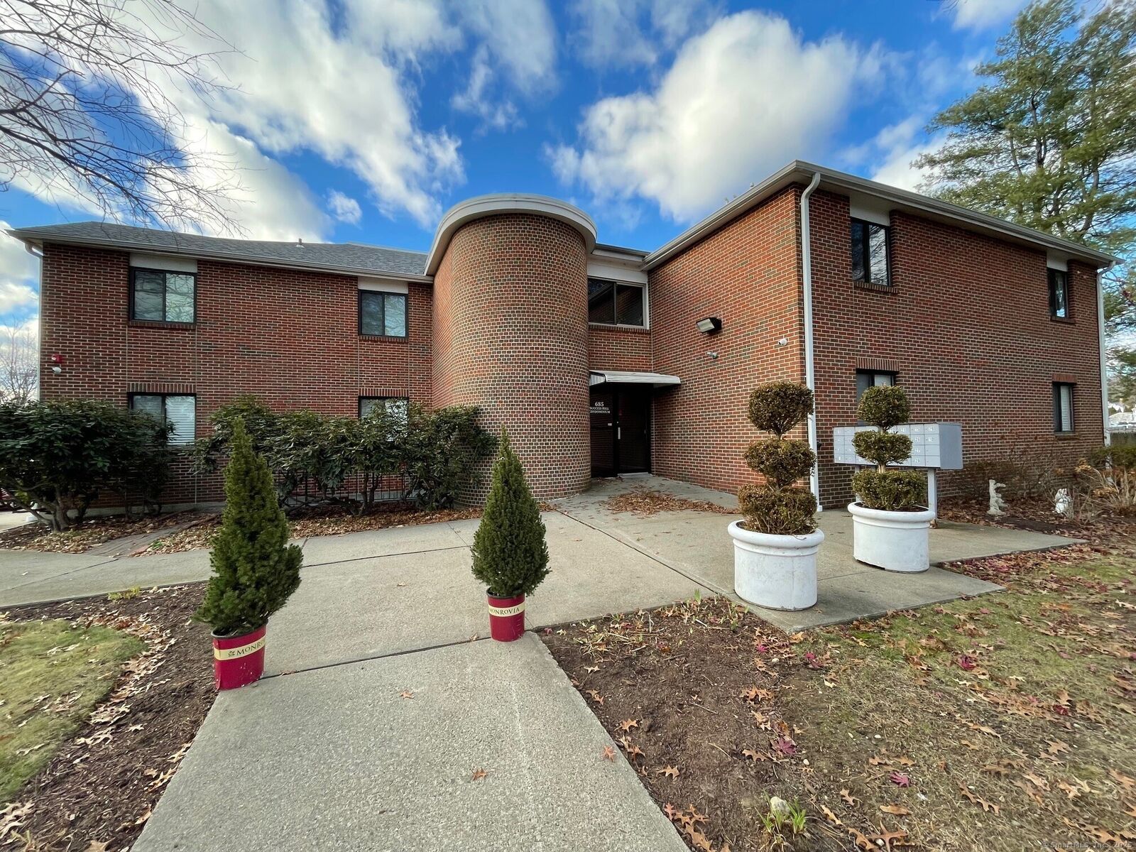 Property Photo: 685 Success Avenue 6 CT 06614