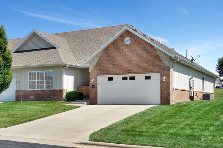 Property Photo:  1362 N Sandy Creek Circle  MO 65714 