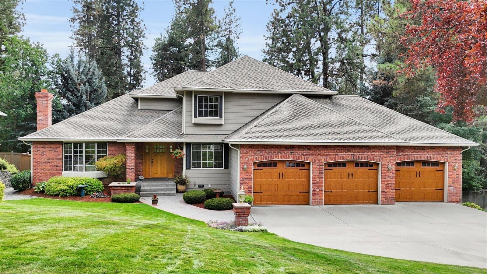 Property Photo:  6824 S Highland Park Dr  WA 99223 