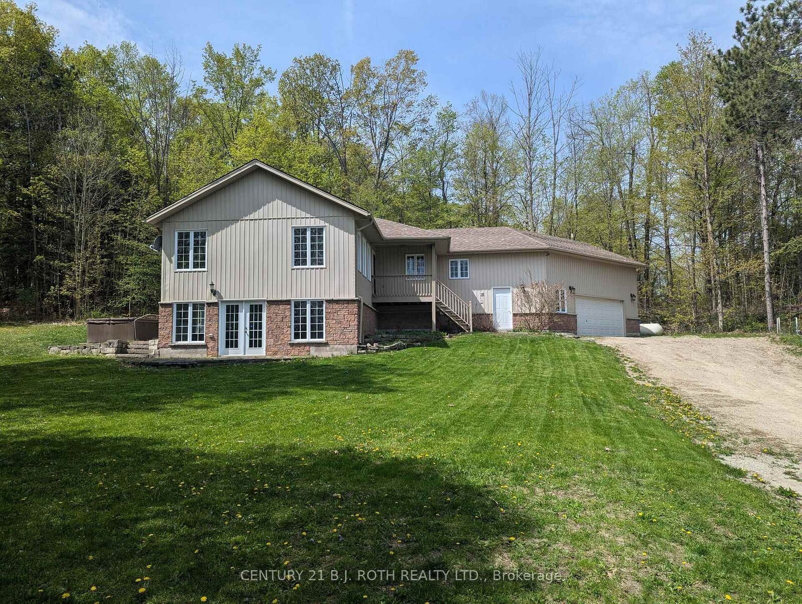 Property Photo: 4927 25 Side Road ON L4M 4S4