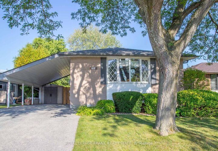 793 Central Park Boulevard N  Oshawa ON L1G 6B2 photo
