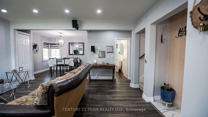 Property Photo:  179 Daniel Street  ON N0B 1T0 