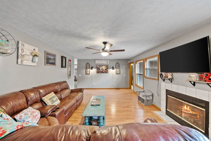 Property Photo: 143 Rolling Green Dr TN 38558