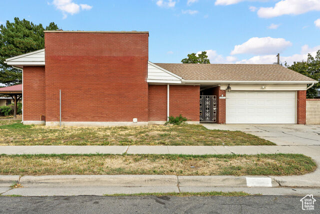 Property Photo: 4631 S 1980 W UT 84129