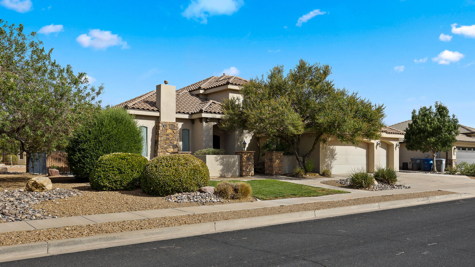 Property Photo: 3239 S 355 W UT 84780