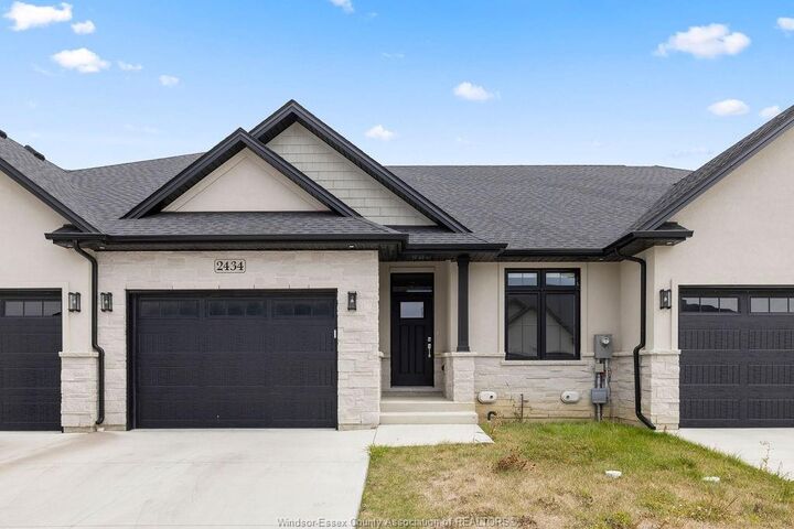 Property Photo: 2434 Barkley Avenue ON N8P 0E9