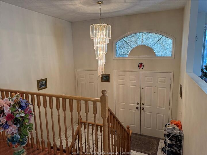 Property Photo:  2253 Randolph Avenue  ON N9B 3V8 