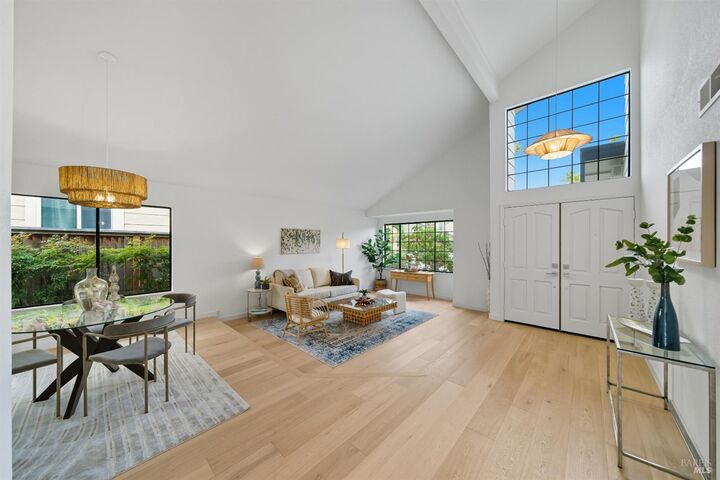 Property Photo: 32 Basinside Way CA 94502