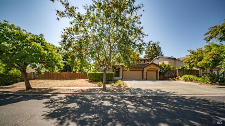Property Photo: 2231 Silver Fox Circle CA 94534