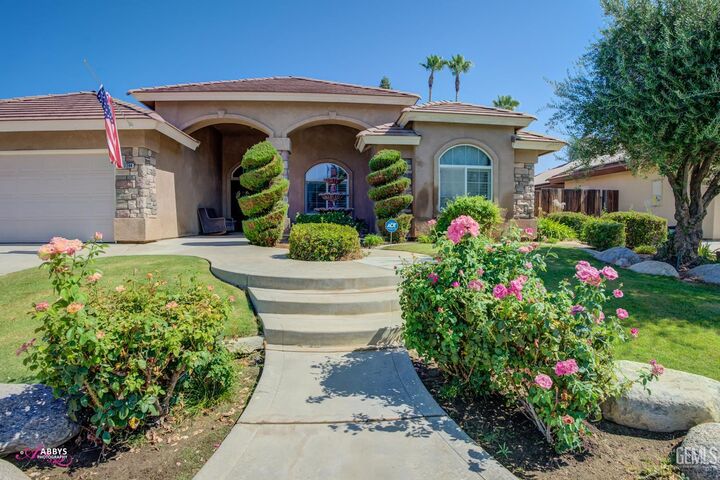 Property Photo:  12204 Tule River Way  CA 93312 