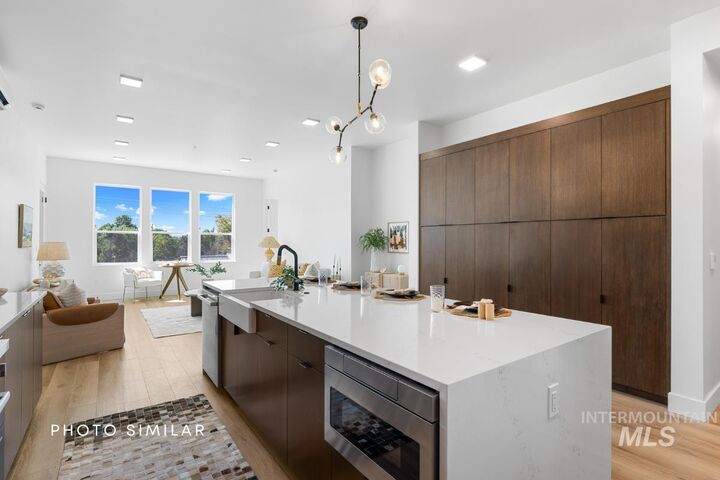 Property Photo: 55 E State St 205 ID 83616