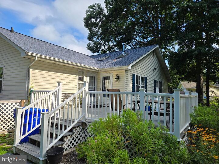 Property Photo: 18216 Piedmont Drive MD 20625