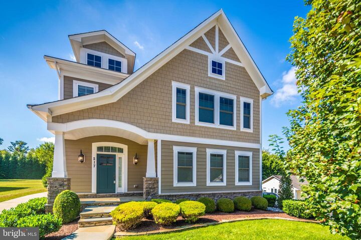 217 Pleasant Street SW  Vienna VA 22180 photo