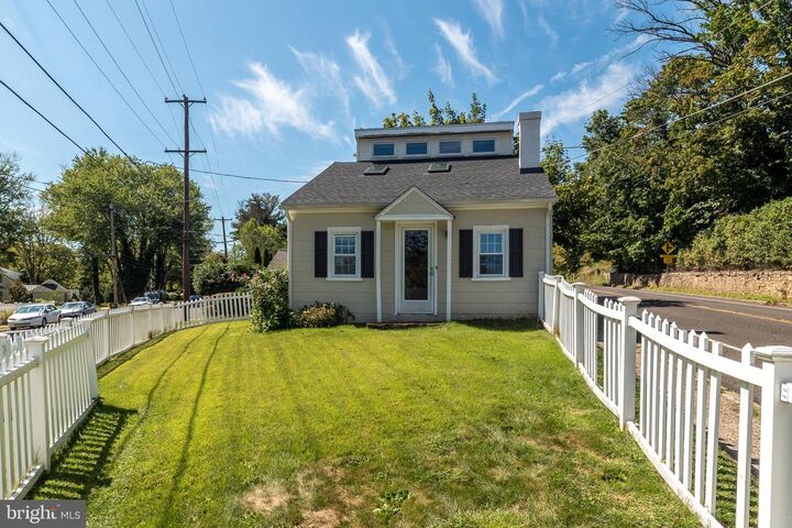 Property Photo:  339 E Ashland Street  PA 18901 