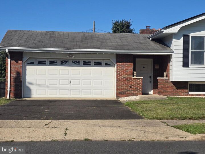 Property Photo:  11 Chinnick Avenue  NJ 08619 