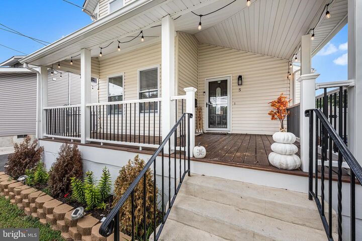 Property Photo:  5 S White Horse Pike  NJ 08021 