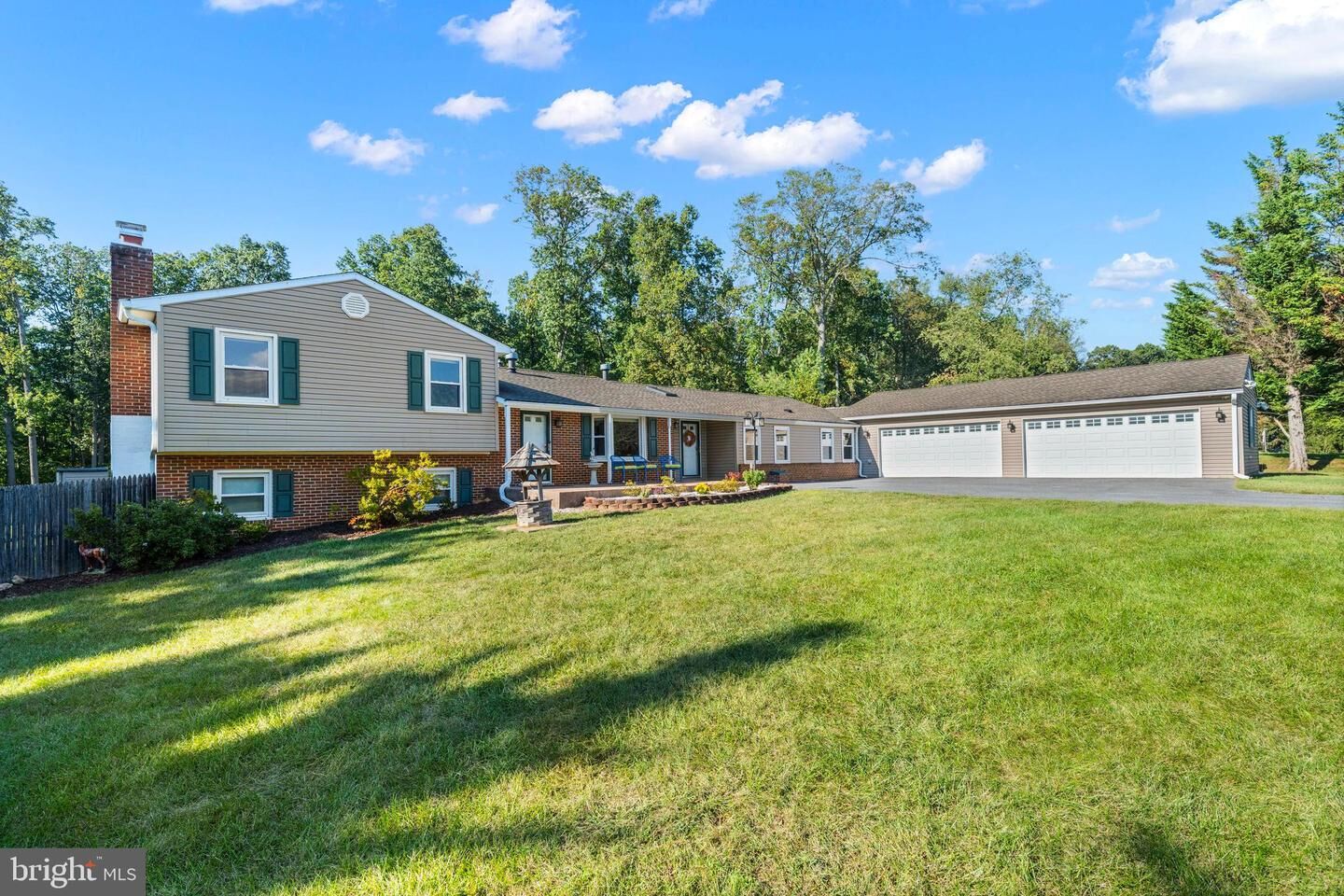 Property Photo: 11402 Meadowlark Drive MD 21754