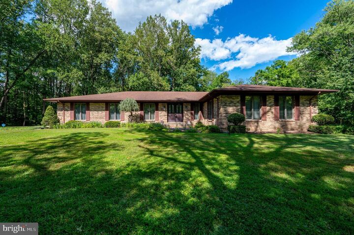 Property Photo:  11600 Locust Glen Drive  MD 20721 
