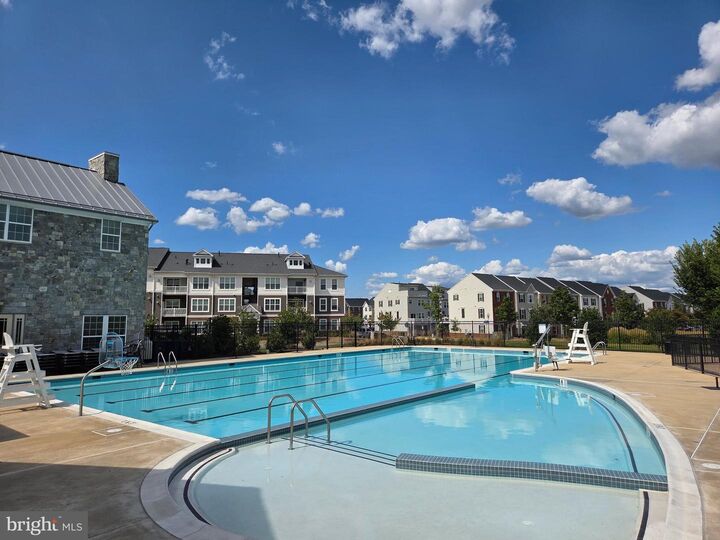 Property Photo:  42590 Antonia Terrace  VA 20166 