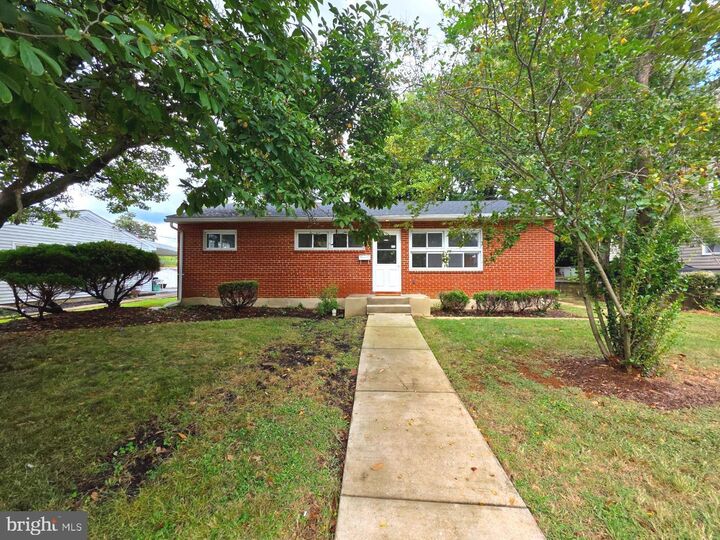 Property Photo:  1030 Collwood Road  MD 21228 