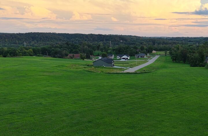 Property Photo:  2415 Kestrel Drive SE  IA 52403 