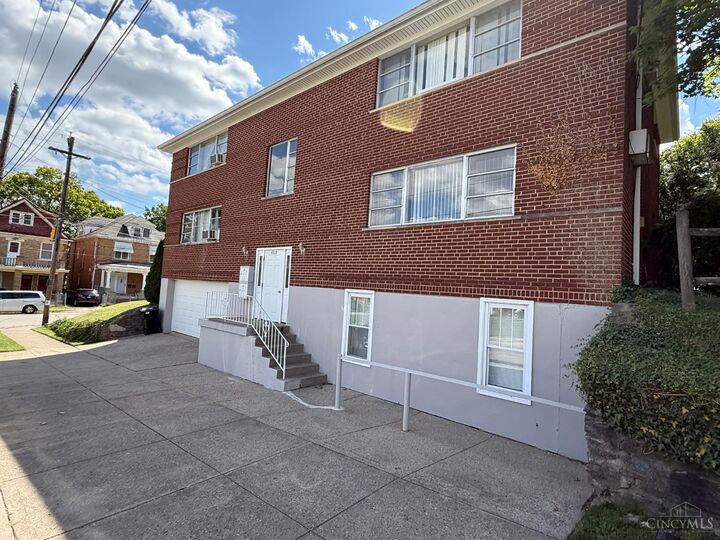 Property Photo: 4309 Westhaven Avenue OH 45205