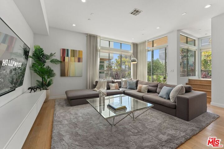 Property Photo: 6737 W Hepburn Way CA 90038