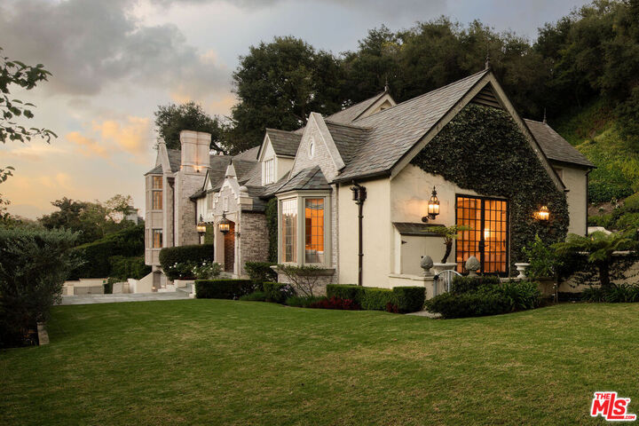 10950 Bellagio Rd  Los Angeles CA 90077 photo