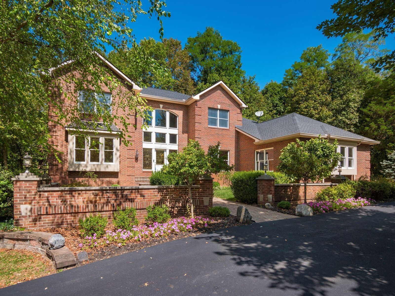 Property Photo: 11394 Cedar Creek NW Drive OH 43110