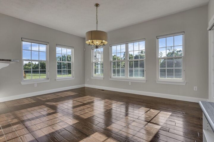 10500 Wallingsford Circle  Dayton OH 45458 photo