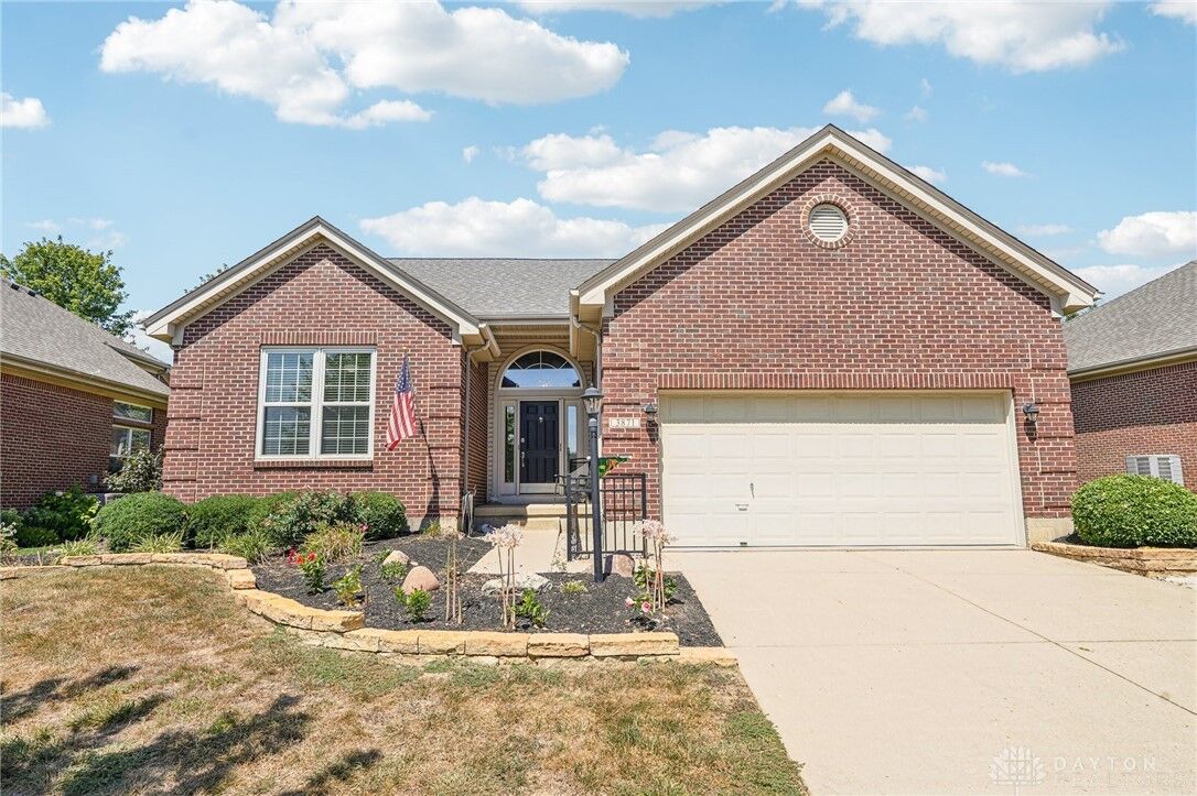 Property Photo: 3871 Heritage Pointe Boulevard OH 45040