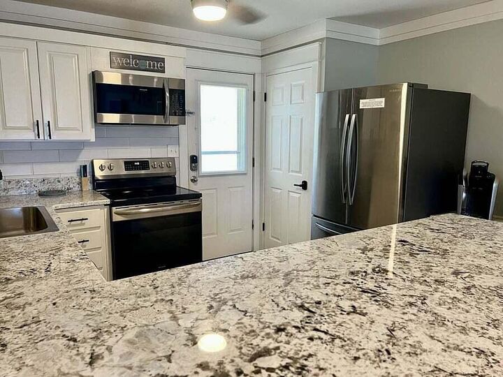 Property Photo: 885 Santa Rosa Boulevard 107A FL 32548