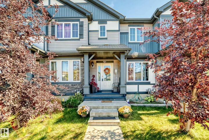 Property Photo:  327 Desrochers Boulevard SW  AB T6W 3J1 