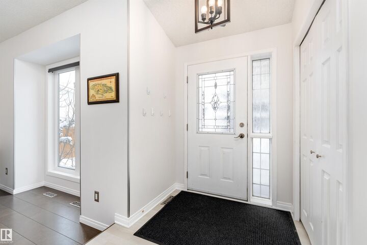 Property Photo:  25 Carmel Court  AB T8A 5A4 