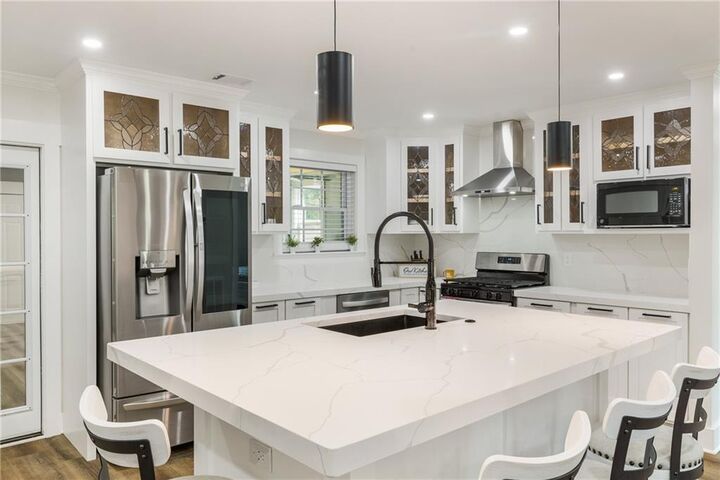 Property Photo:  675 Inglewood Drive SE  GA 30080 