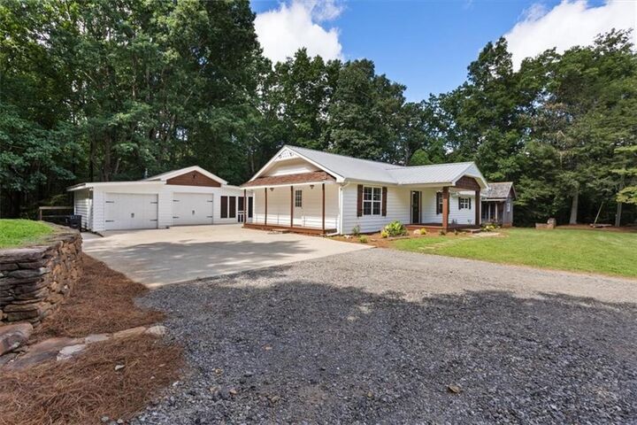 Property Photo:  782 Lower Burris Road  GA 30114 