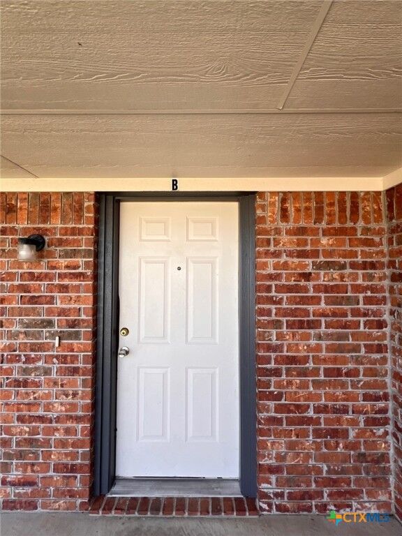 Property Photo:  3802 Pecos Court B  TX 76549 